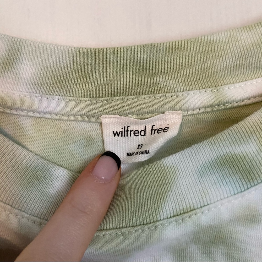 SOLD! Aritzia Wilfred Free Gatana Tee - Picture 3 of 4